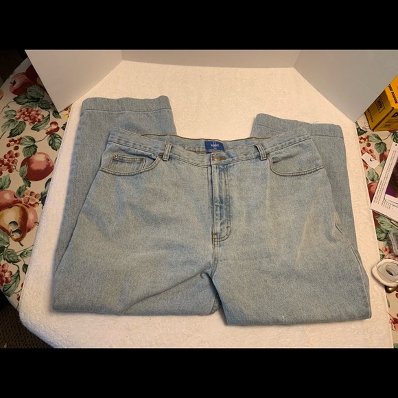 B. E. Blues, washed jeans.  Straight leg, 40W.  Button waist & zipper fly. - Picture 3 of 5